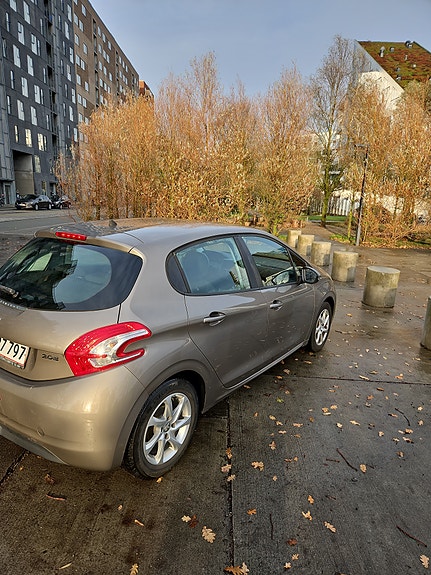 Peugeot 208 til salg hos Nabilli