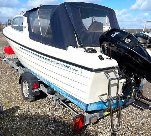 NY PRIS Crescent 535 Classic med Mercury motor og Variant trailer