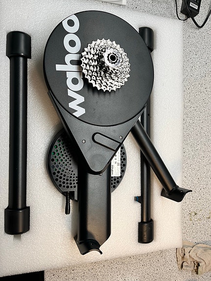 Product image 1 of 6