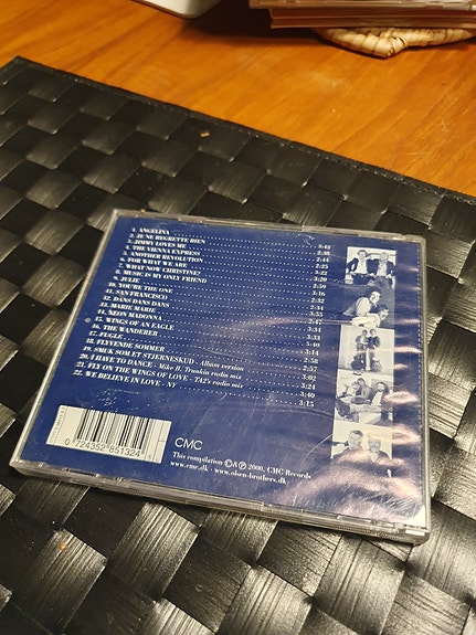 Product image 2 of 2