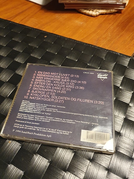 Product image 2 of 2