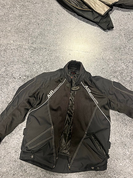 Product image 1 of 9