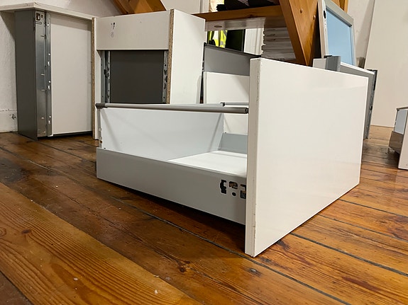 Product image 29 of 37
