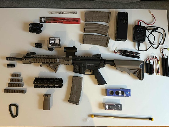 Product image 1 of 8