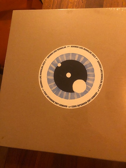 Product image 1 of 2