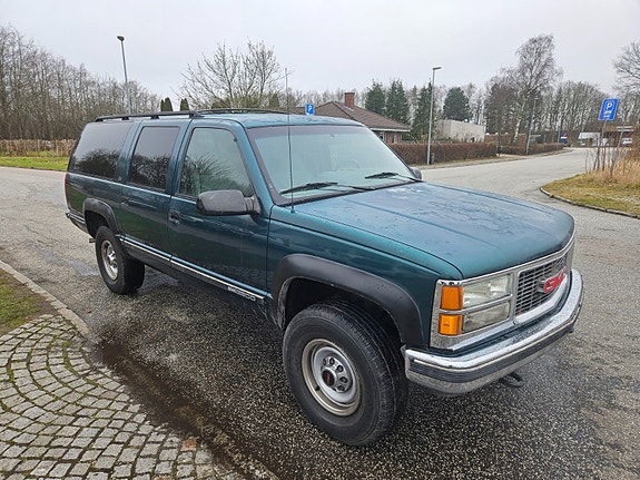 GMC Suburban