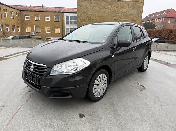 Suzuki S-Cross
