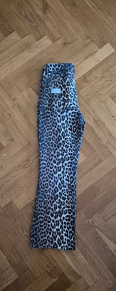 Product image 12 of 13