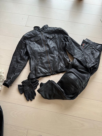 Product image 1 of 3