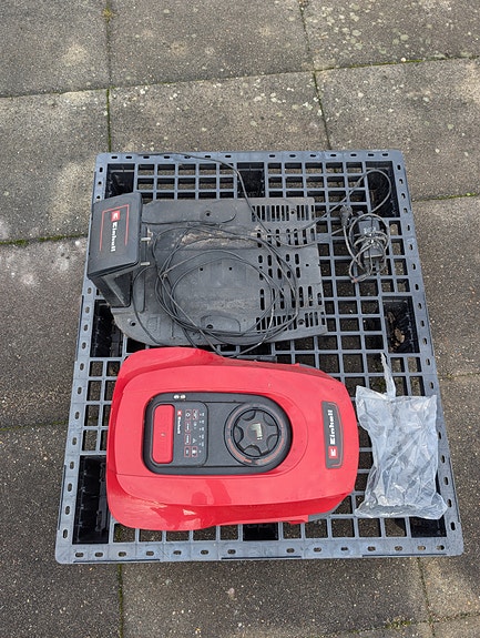 Product image 1 of 4