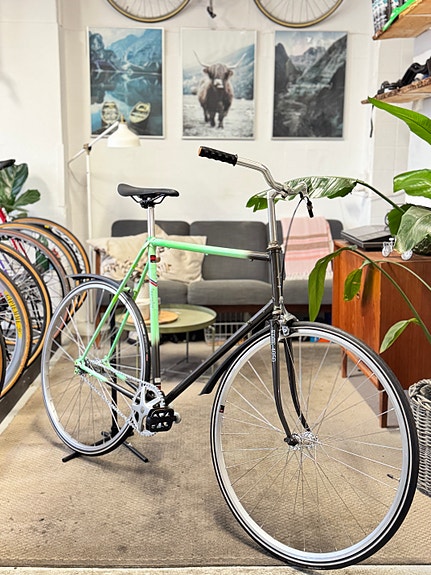 Product image 2 of 8