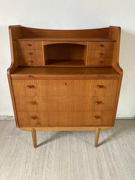 Product image 1 of 8