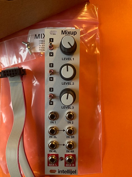 Product image 1 of 8