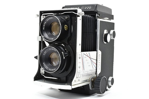 MAMIYA マミヤ C220 PRFESSIONAL SEKOR 80/3.7 マミヤC220プロフェッショナル + Sekor 80mm/F3.7 中古カメラ・レンズ