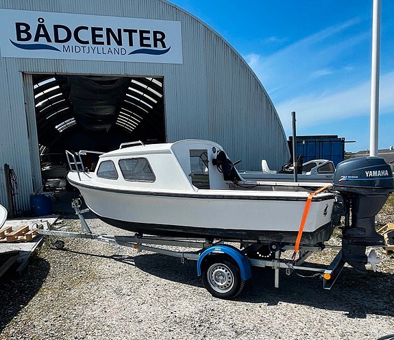 Kegnæs 470 med Yamaha motor og trailer
