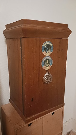 Product image 1 of 3