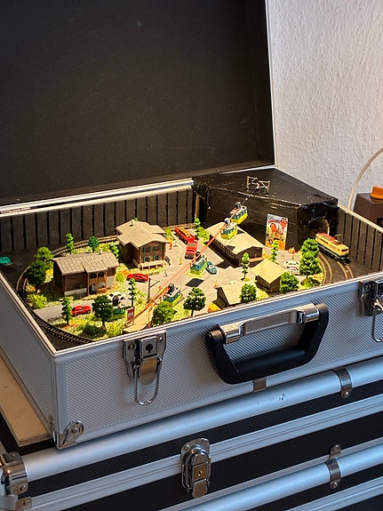 Product image 1 of 10