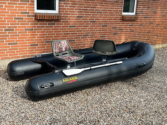 AQUARIB Extreme 330 med 2 stole på drejesokkel til jagt el. fiskeri - helt ny