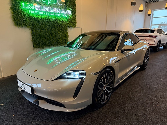 Porsche Taycan Turbo