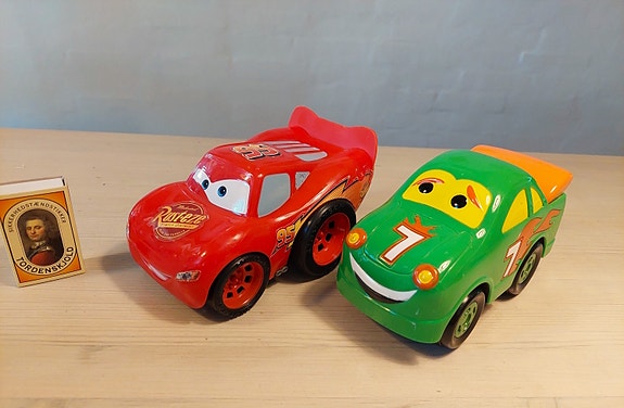 Product image 1 of 4