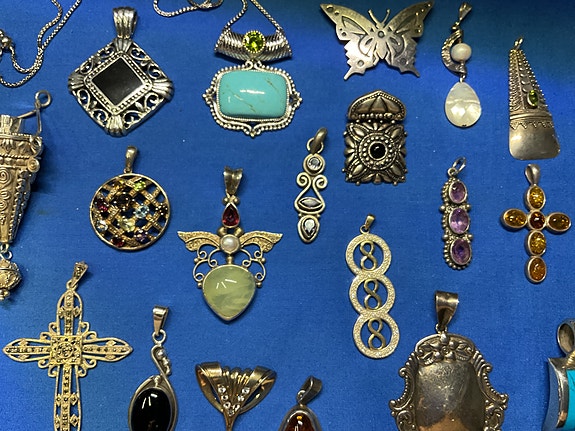 Product image 1 of 8