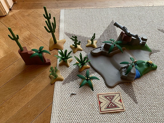 Product image 1 of 2