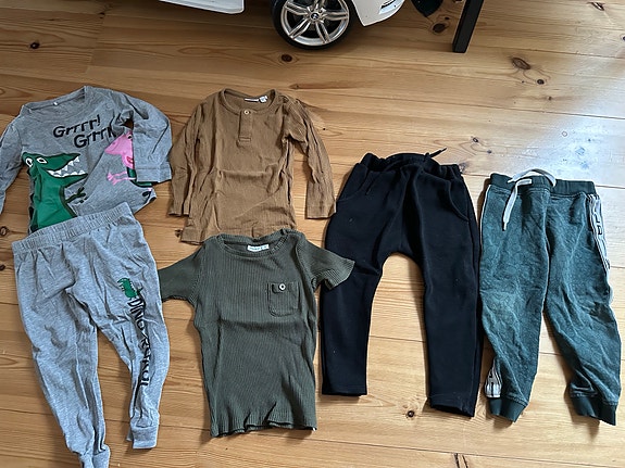 Product image 1 of 3