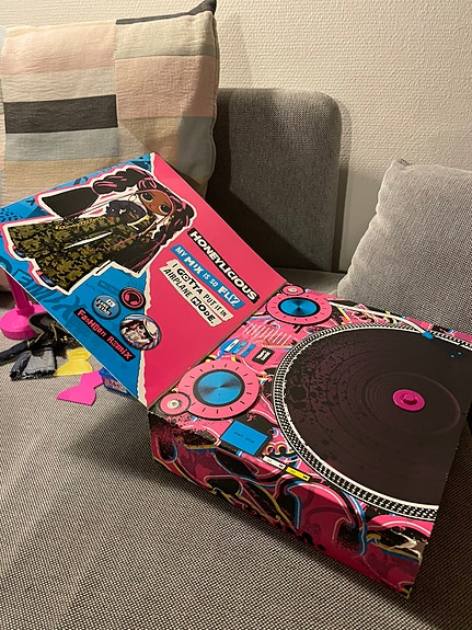 Product image 8 of 10