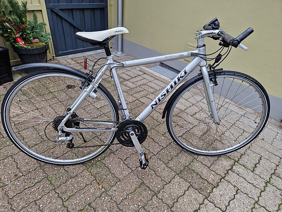 Product image 1 of 7