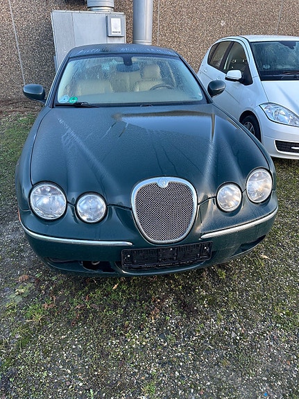 Jaguar S-TYPE