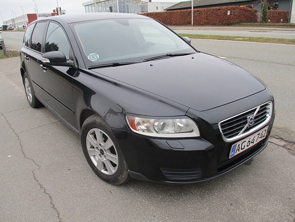 Volvo V50
