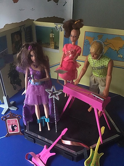 Product image 1 of 2