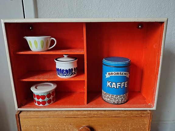 Product image 1 of 3