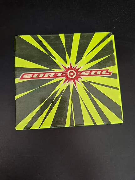 Product image 1 of 2