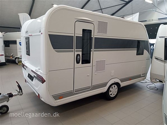 Hobby De Luxe 400 SFE