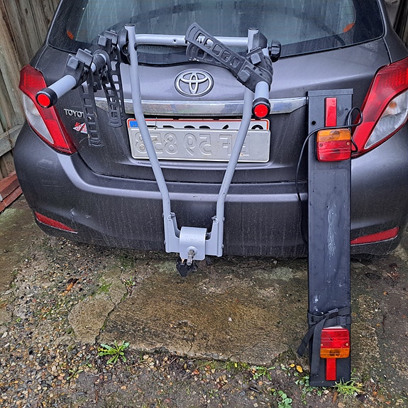 Product image 1 of 2