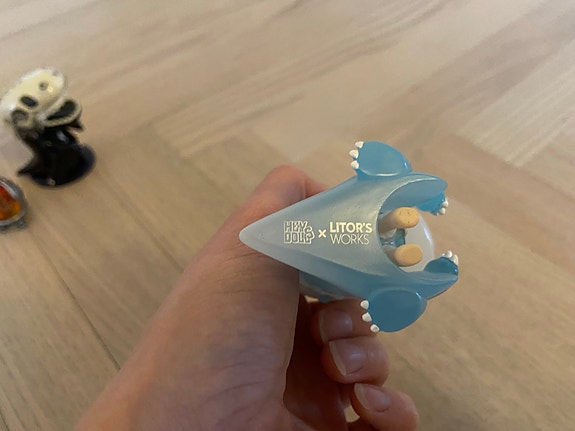 Product image 3 of 3