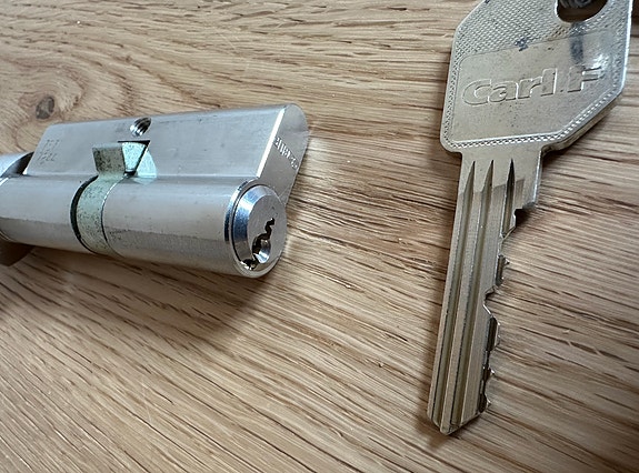 Product image 6 of 9