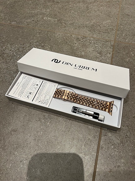 Product image 1 of 6