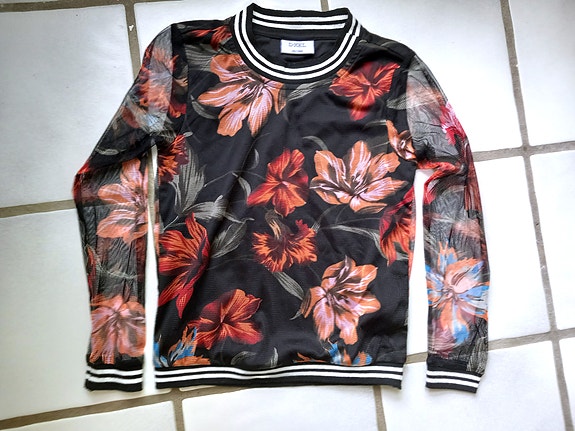Product image 16 of 17