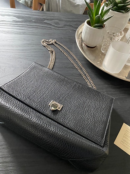 Product image 16 of 17