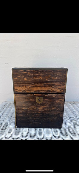 Product image 1 of 8