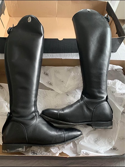 Product image 1 of 4