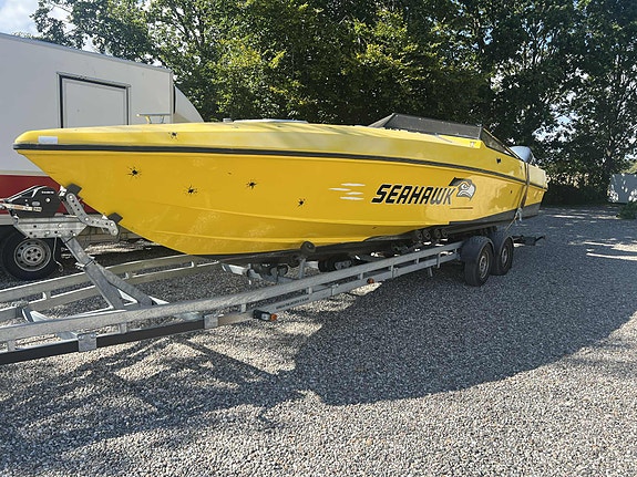 Seahawk 28 Powerboat