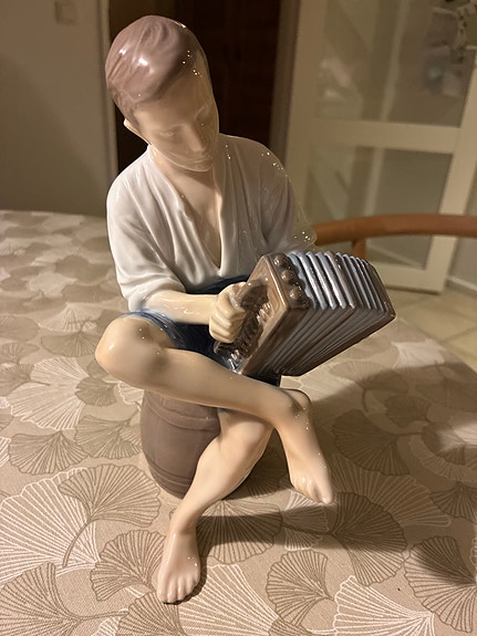 Product image 1 of 5