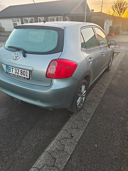 Toyota Auris – billede 2