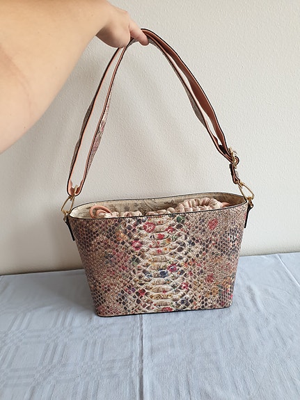 Product image 12 of 13