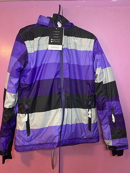 Product image 1 of 9