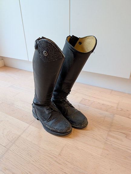 Product image 1 of 6