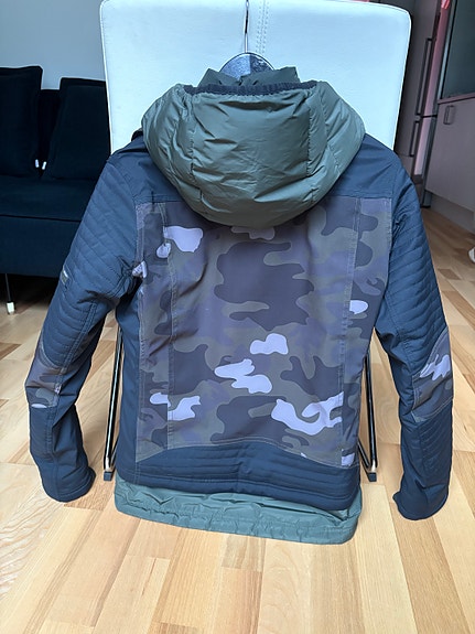 Product image 2 of 8